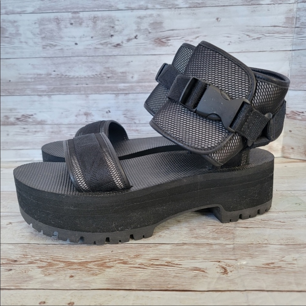 Teva Indio Jewel Black Platform Sandals